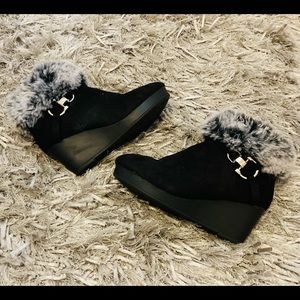 Girls black EUC faux fur boots! Gently used condition.